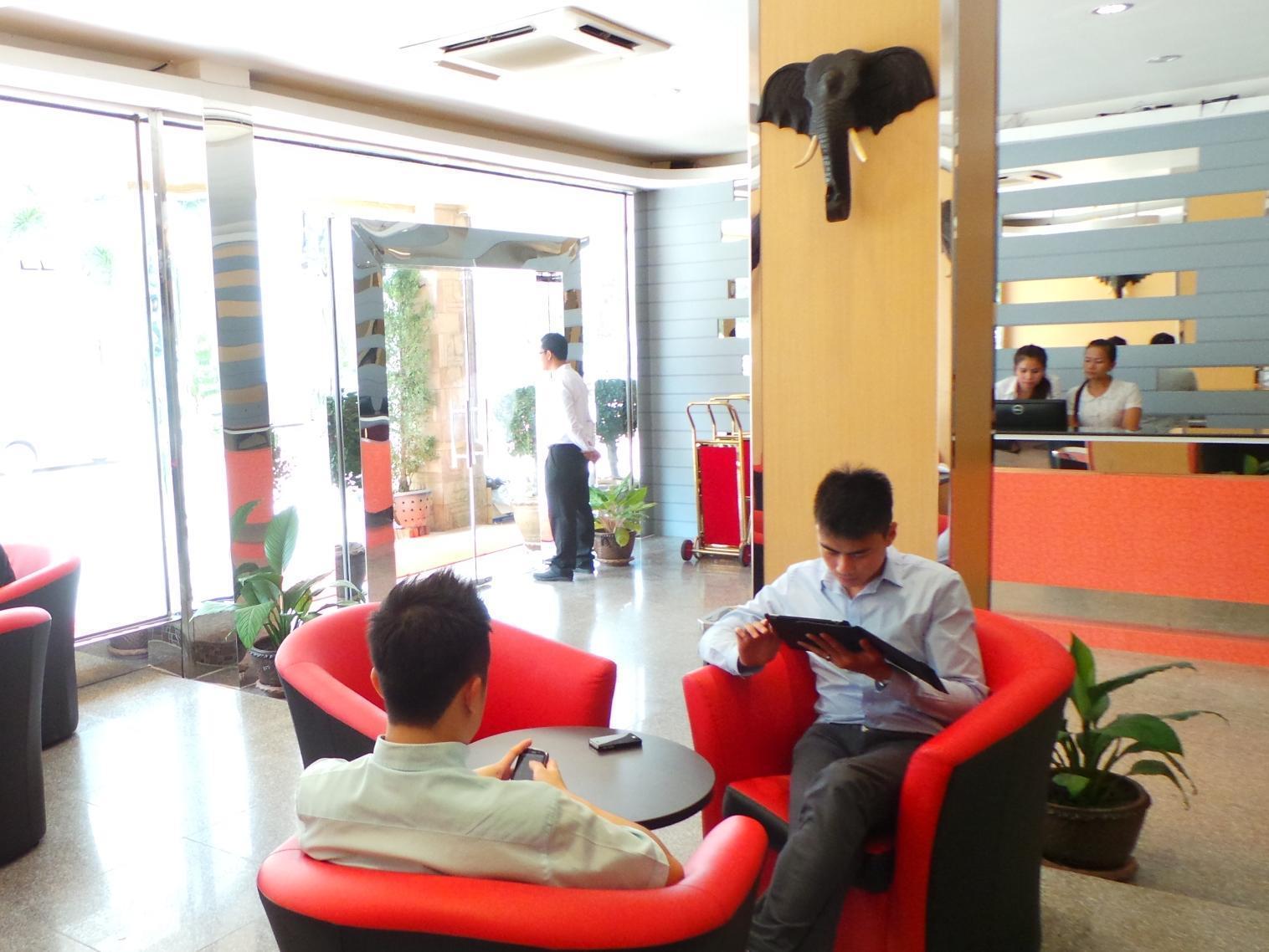 The Wai Hotel Danok Ban Khlong Phruan Esterno foto
