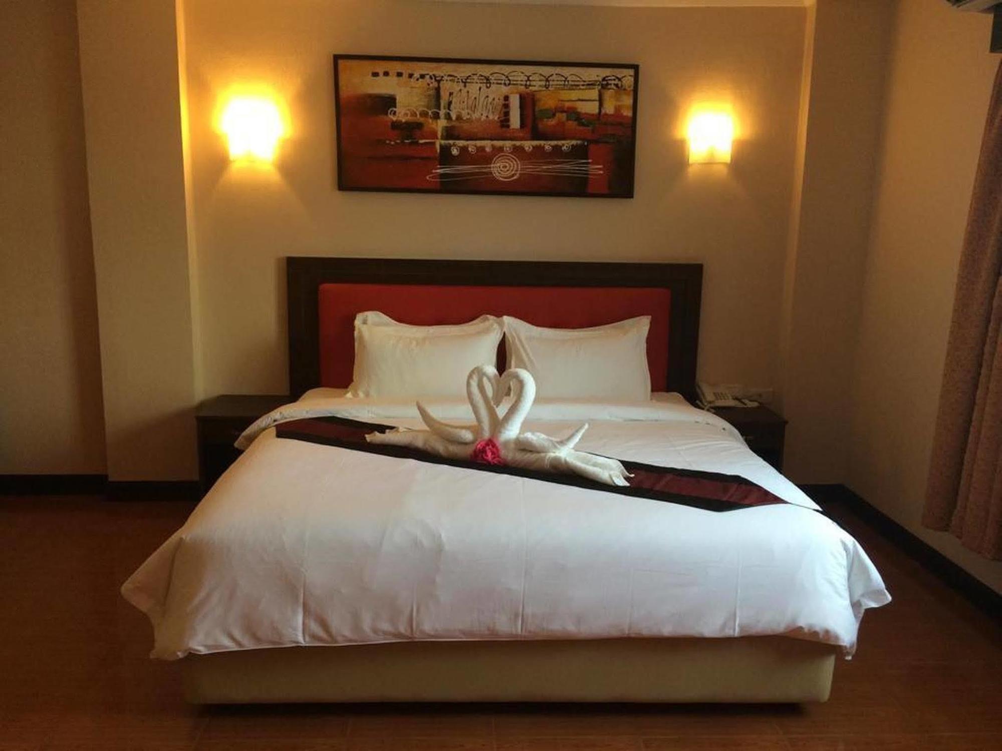 The Wai Hotel Danok Ban Khlong Phruan Esterno foto